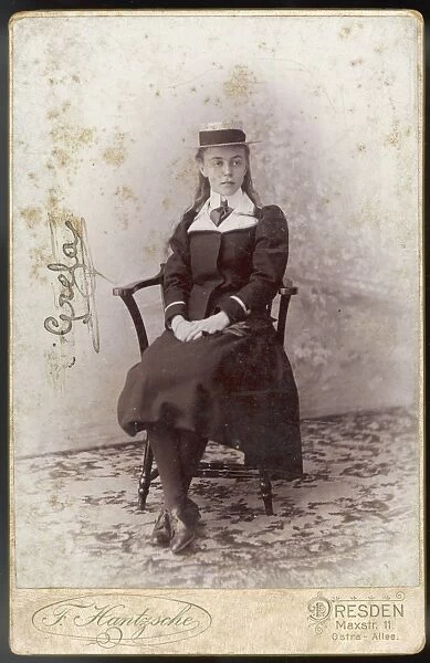 German Girl Photo 1890S