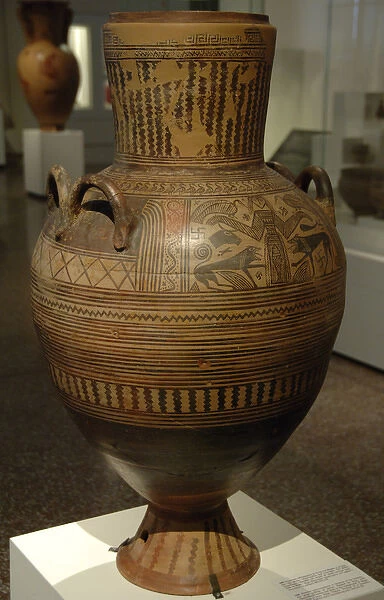 Greek Art. Archaic period. Greek pithos decorated with the g