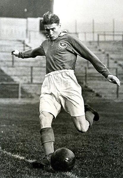 Jimmy Dickinson, Portsmouth FC and England footballer