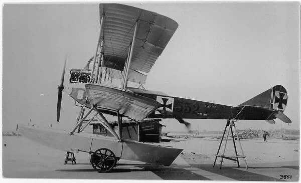Kaiserliche Marine - Albatros W. 1 floatplane 552
