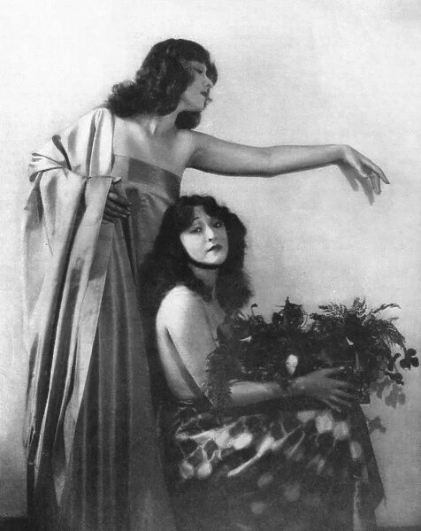 A portrait of the Dolly Sisters, USA