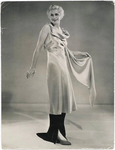 TUNIC DRESS 1934