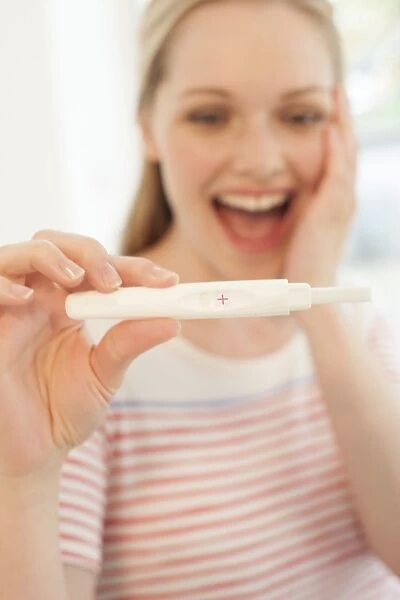 Positive pregnancy test F008  /  2866