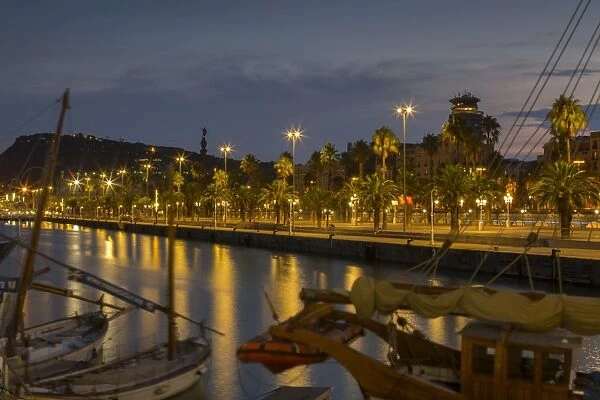 Port Vell at dusk, Barcelona, Catalonia, Spain, Europe