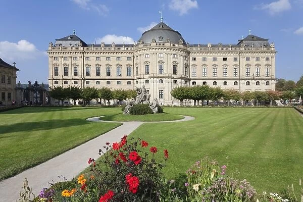 Residenz, Baroque Palace, built by Balthasar Neumann, Hofgarten Park, UNESCO World Heritage Site, Wurzburg, Franconia, Bavaria, Germany, Europe