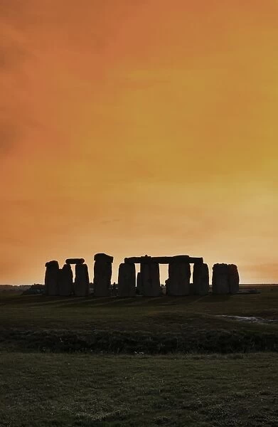 Stonehenge, UNESCO World Heritage Site, Salisbury Plain, Wiltshire, England