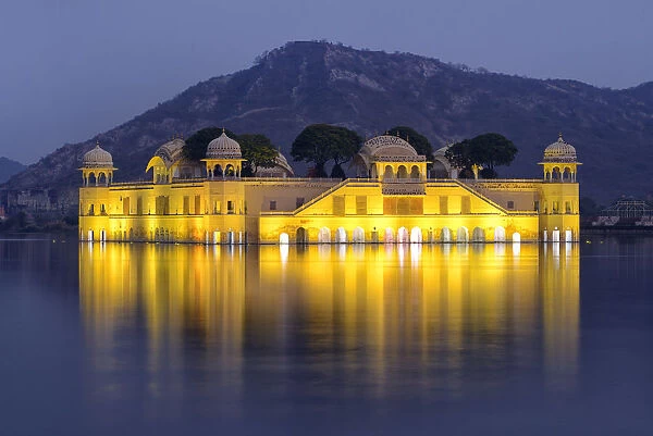 The Lake Palace, Jal Mahal, city of Jaipur, Rajasthan, India