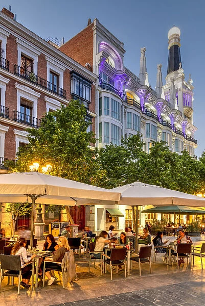 Outdoor cafe in Plaza de Santa Ana, Madrid, Community of Madrid, Spain
