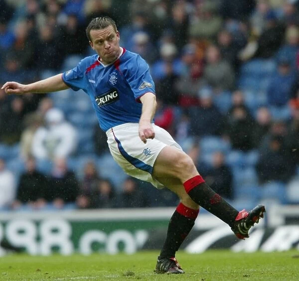 Gavin Rae Scores the Decisive Goal: Rangers 2-0 Partick Thistle (SPL, 17 / 04 / 04)