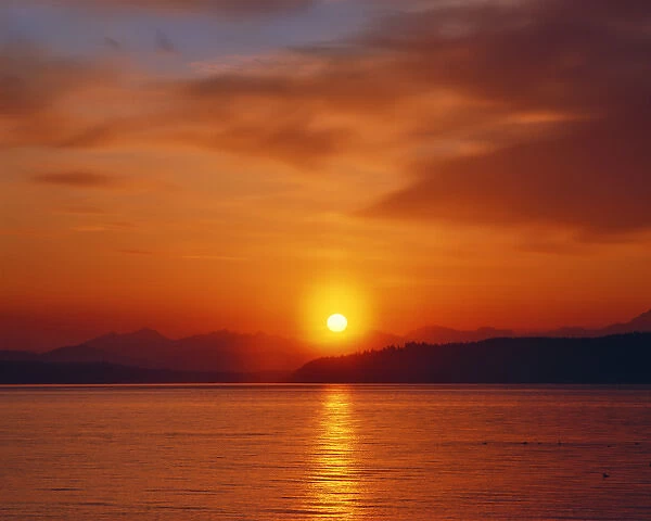 USA, Washington. Sunset over the Olympic Mountains and Puget Sound