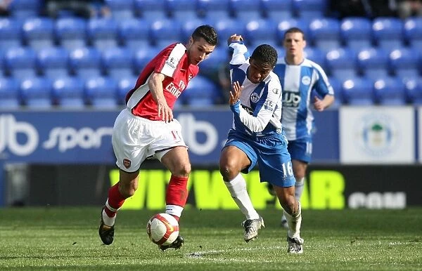 Robin van Persie's Unstoppable Performance: Arsenal's 4-1 Crush of Wigan Athletic (April 11, 2009)