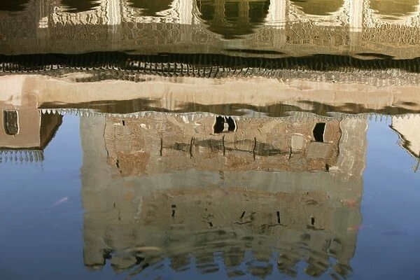 Alhambra - Nasrid Palaces - Palacio of Comares - Patio of Arrayanes pond