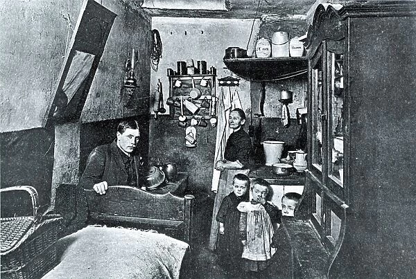 Berlin laborer and his family at home, 1900