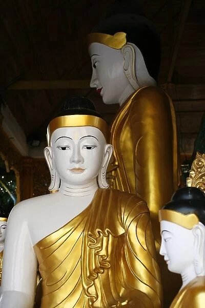 Buddha statue in Shwedagon pagoda