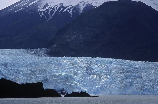 Chile, Magallanes y Antartica Chilena Region, Skua glacier, southern fiords area