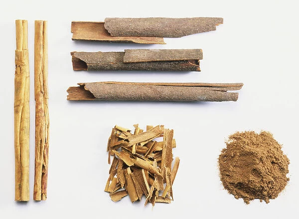Cinnamomum zeylanicum, Cinnamon, bark, sticks and powder