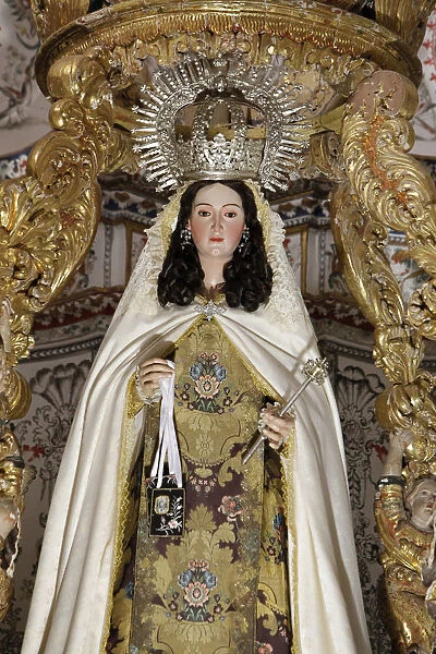 Crowned Virgin statue in Iglesia ex-conventual of Ntra
