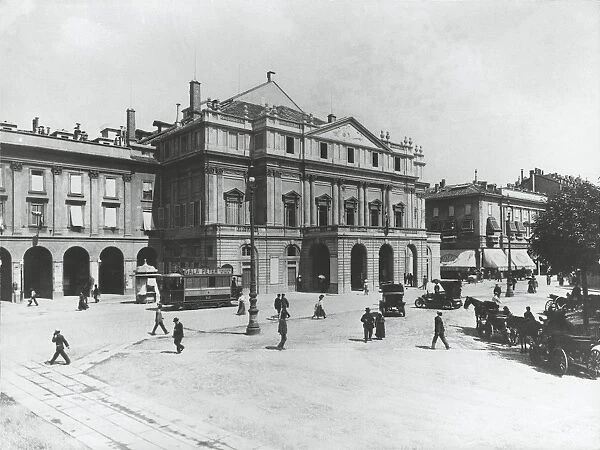 Italy, Milan, The Scala Theatre at beginning of 1900s, 20th Century