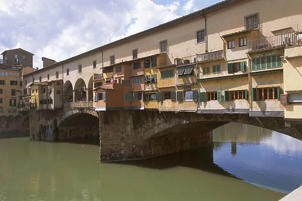Italy, Tuscany, Florence, Ponte Vecchio (Old Bridge)