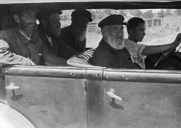 A jewish kolkhoz in stalindorf - national jewish district, ukraine, ussr, on the jewish kolkhoz combine, the oldest and most experienced collective farmers are leaving for the fields to act as inspectors