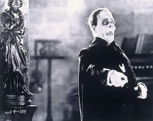 Lon Chaney Sr in Phantom of The Opera, 1925