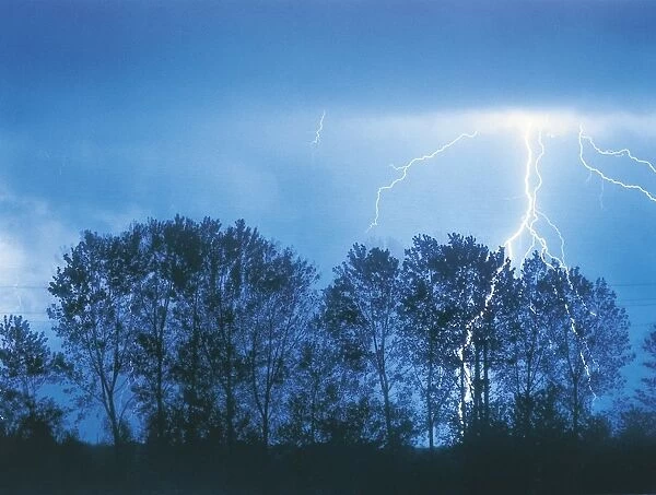 Meteorology: lightning