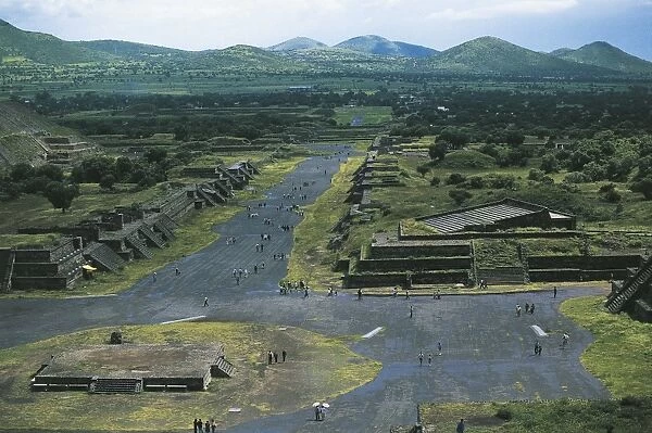 Mexico, Basin of Mexico, Mexico City, Teotihuacan (City of Gods), Pyramid of Moon and Avenue of Dead