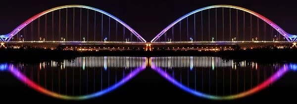 New moon bridge Taiwan