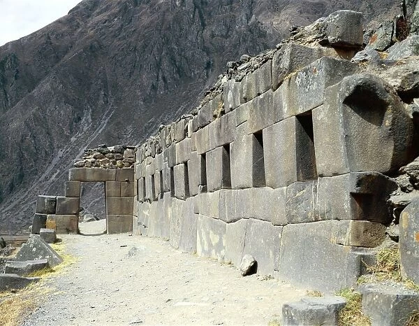 Peru, Ollantaytambo, wall of a religious Inca building