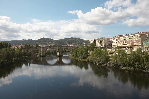 Spain, Galicia, view of the Douro River at Ourense