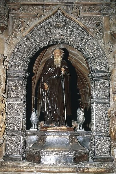 Spain, La Rioja, Route of Santiago de Compostela, Santo Domingo de la Calzada, cathedral Interior, tomb of Saint Dominic, statue