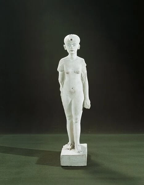 Statuette representing Nefertiti (circa 1370-1330 B. C. ), great royal wife of the Pharaoh Akhenaten (Amenhotep IV), eighteenth dynasty, New Kingdom