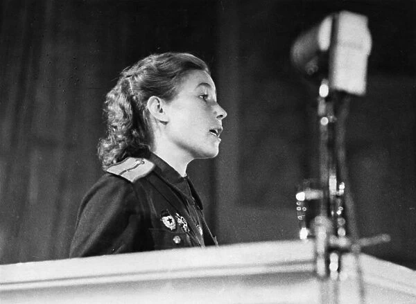 Tank commander, junior lieutenant alexandra boiko, speaking to attendees of the fourth soviet womens anti-fascist meeting on august 20, 1944 at the tchaikovsky concert hall in moscow