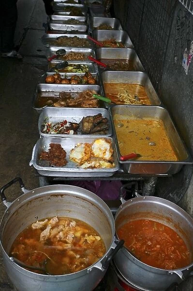 Thailand, Bangkok, Khao San Road, rows of pots with local food at a restaurant