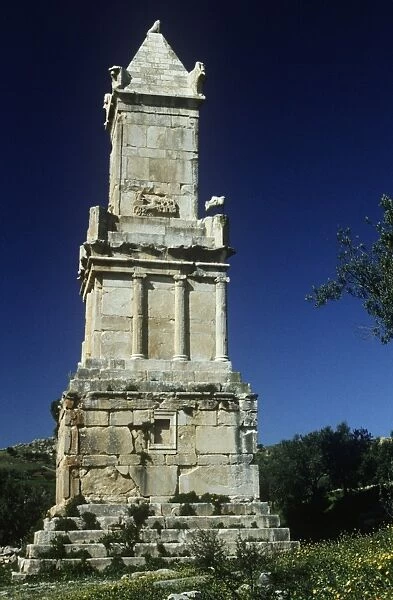 Tunisia, Dougga (Thugga), Massinissa mausoleum