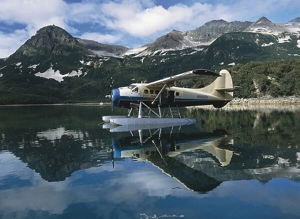 USA, Alaska, Katmai National Park, Geographic Bay, seaplane