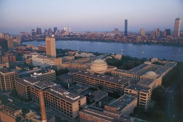 USA, Massachusetts, Aerial view of Massachusetts Institute of Technology (MIT), with Boston Downtown in the background