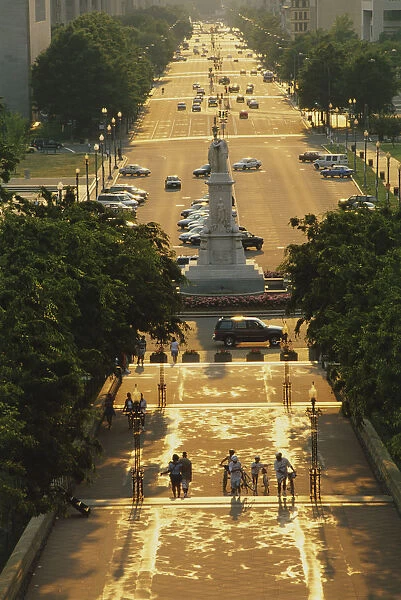 View from the US Capitol looking down Pennsylvania Avenue