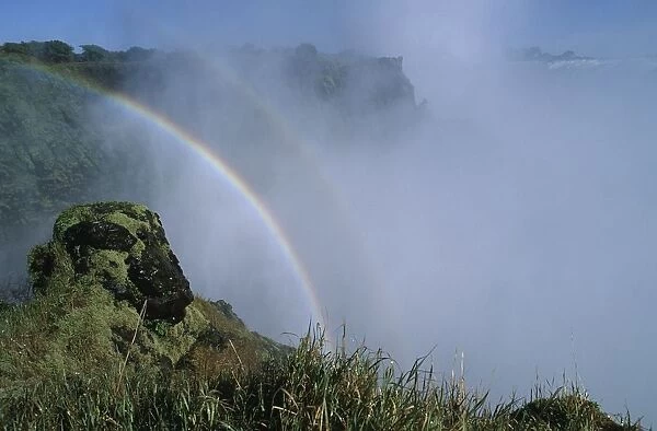 Zambia, Mosi-oa-Tunya National Park, Victoria Falls, rainbow