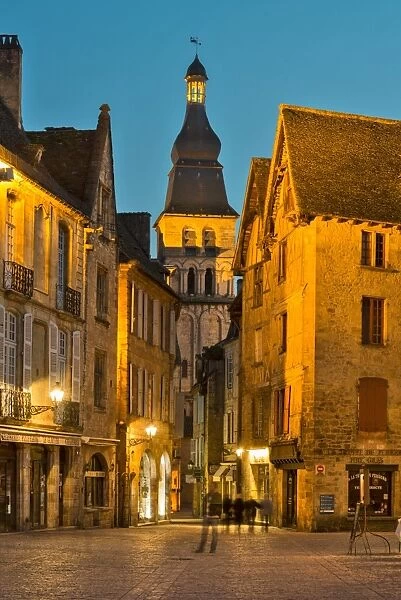 Sarlat la Caneda or simply Sarlat, is a commune in the Dordogne department