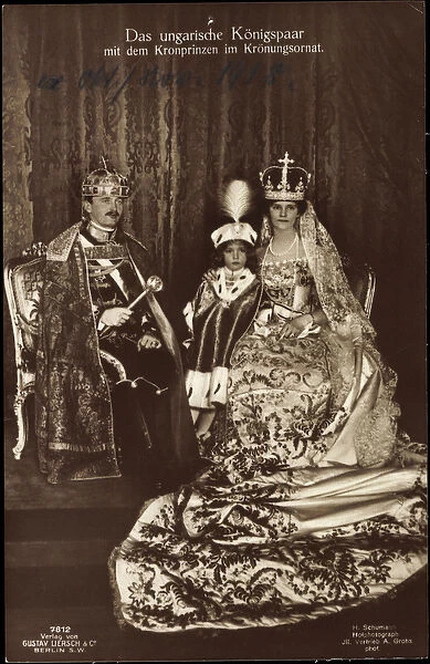 Ak King Charles I with Queen Zita and the Crown Prince in the Coronation Ornat (b  /  w photo