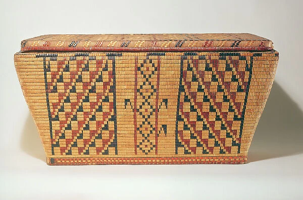 Eastern Woodlands geometric basket (woven fibre)