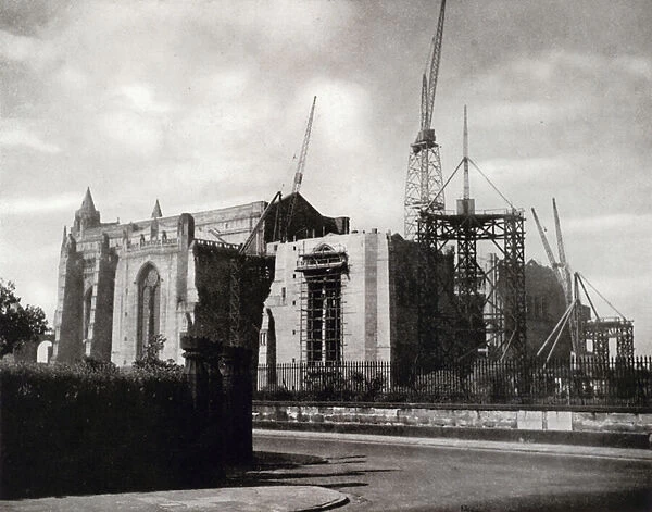 Liverpool Cathedral 1932 (b  /  w photo)