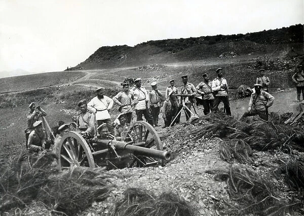 Russian troops during the Russo-Japanese war, 1904 (b  /  w photo)
