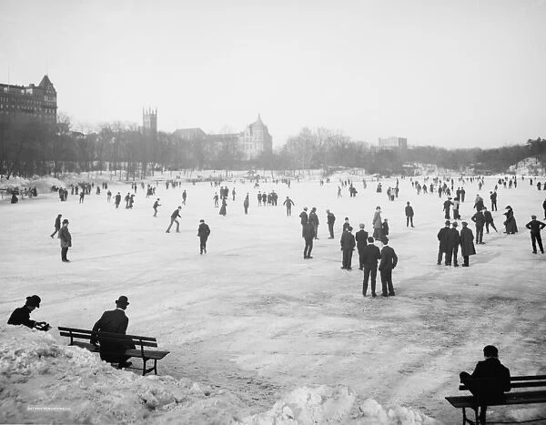 Skating in Central Park, New York, c. 1900-06 (b  /  w photo)
