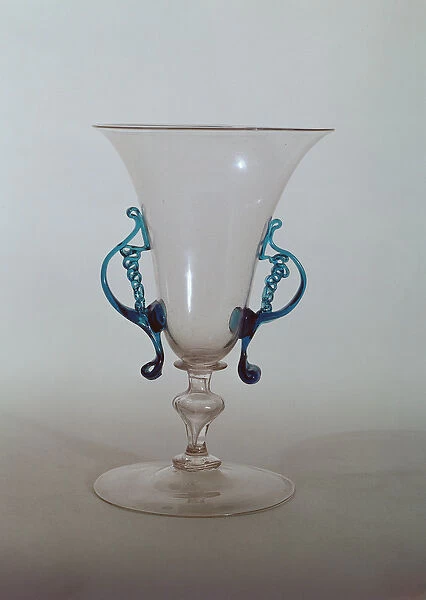 Venetian vase, 16th century (glass)