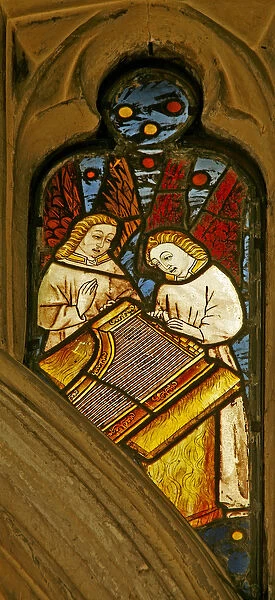 Window n1 depicting musician angels with a clavicymbal (stained glass)