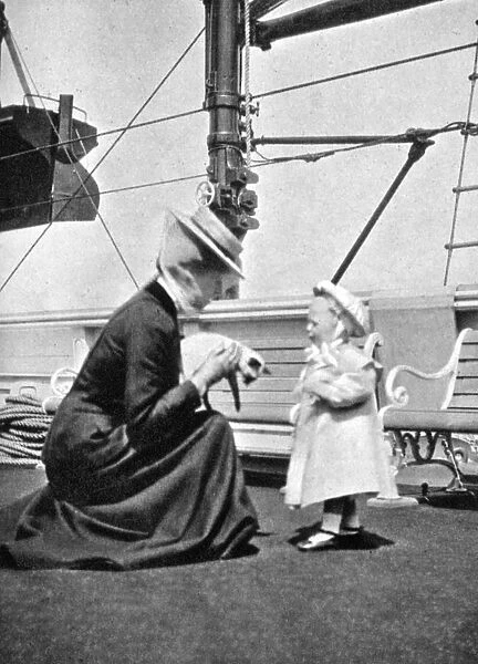 Princess Victoria (1868-1935) with Prince Olav of Norway (1903-1991), 1908. Artist: Queen Alexandra