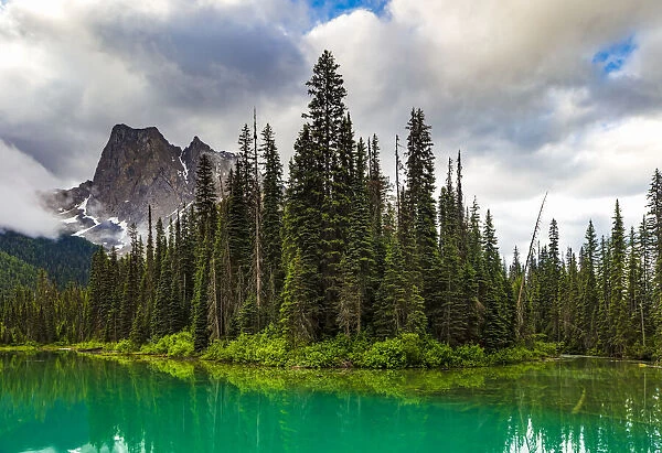 Emerald Lake and the Natural Bridge, Yoho National Park, British Columbia, Canada