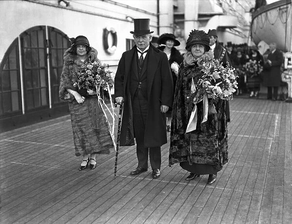 David Lloyd George, politician, arriving home from America with his wife Margaret Lloyd